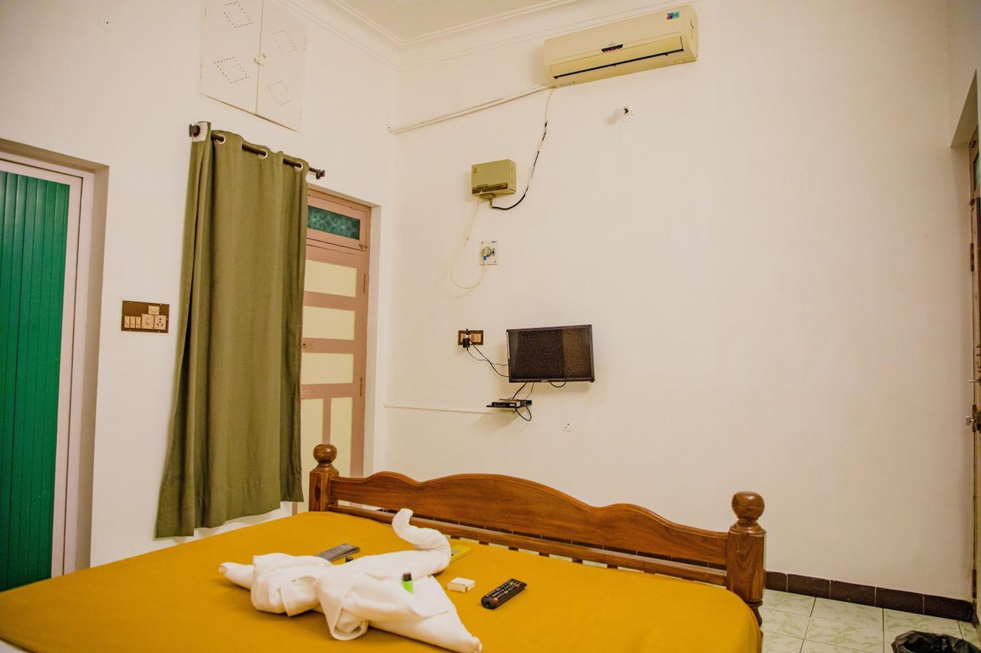 Maison Blanche Near Rock Beach Hotel ปอนดิเชอรี ภายนอก รูปภาพ